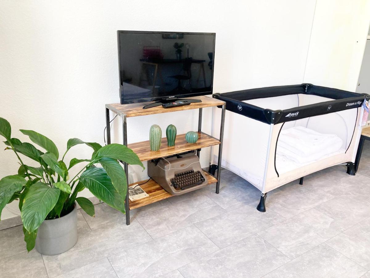 2 Zimmer Ferienwohnung In Zentraler Lage Inkl Wlan & Netflix Leipzig Exterior foto